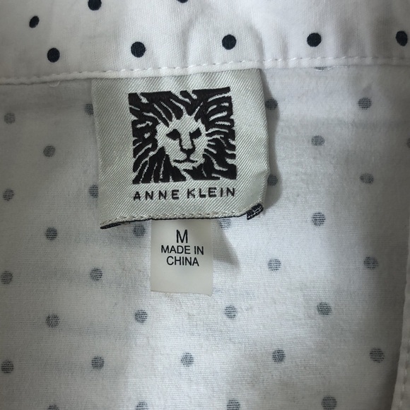 Anne Klein button down white with black dots - Picture 2 of 11